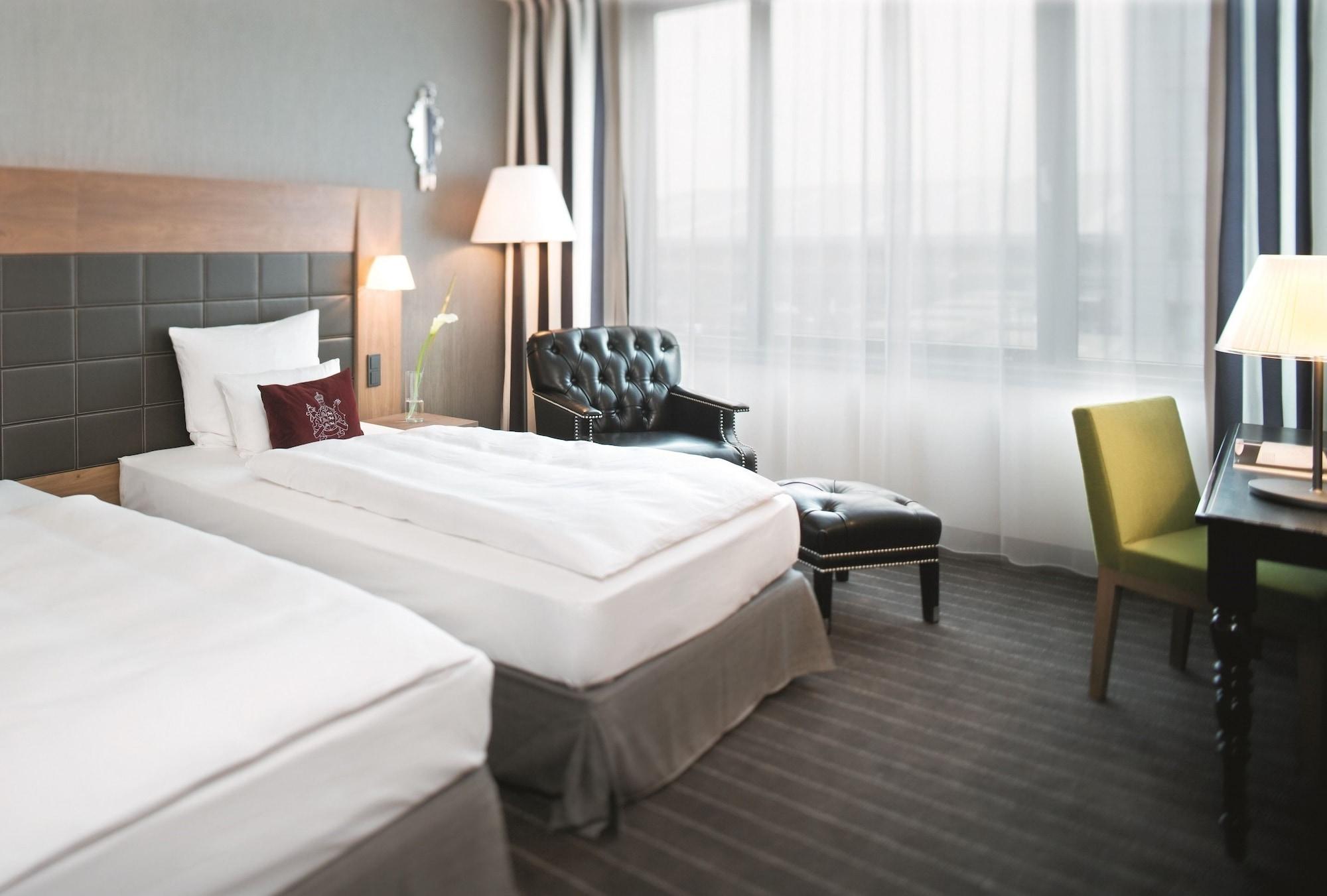 Moevenpick Hotel Stuttgart Airport Leinfelden-Echterdingen Exterior photo