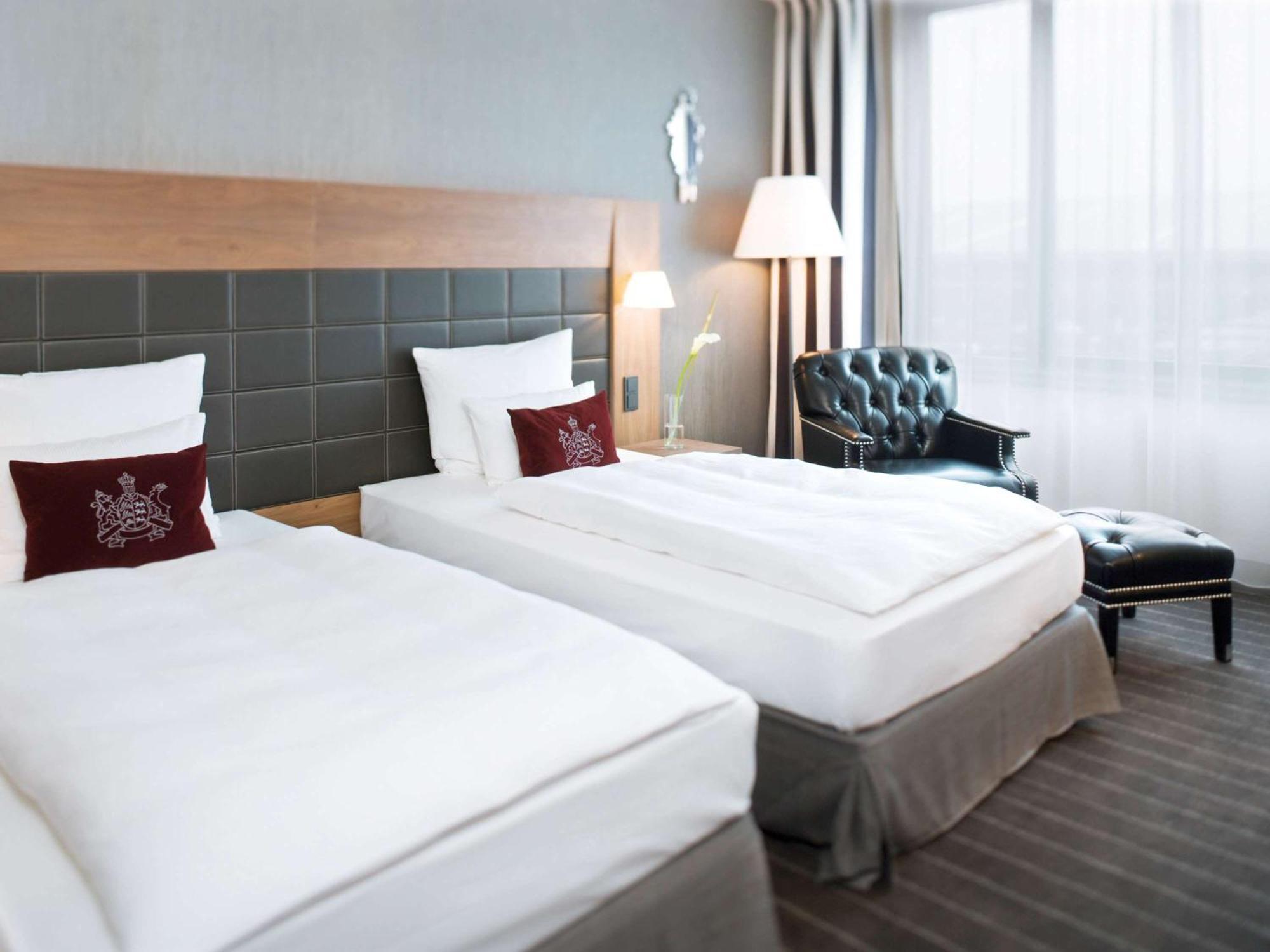 Moevenpick Hotel Stuttgart Airport Leinfelden-Echterdingen Exterior photo